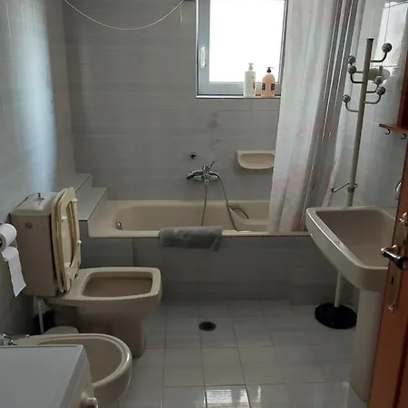 Passatempo Casa - 3 Bedroom Close To The Swimming Pool *
