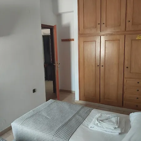 Passatempo Casa - 3 Bedroom Close To The Swimming Pool *